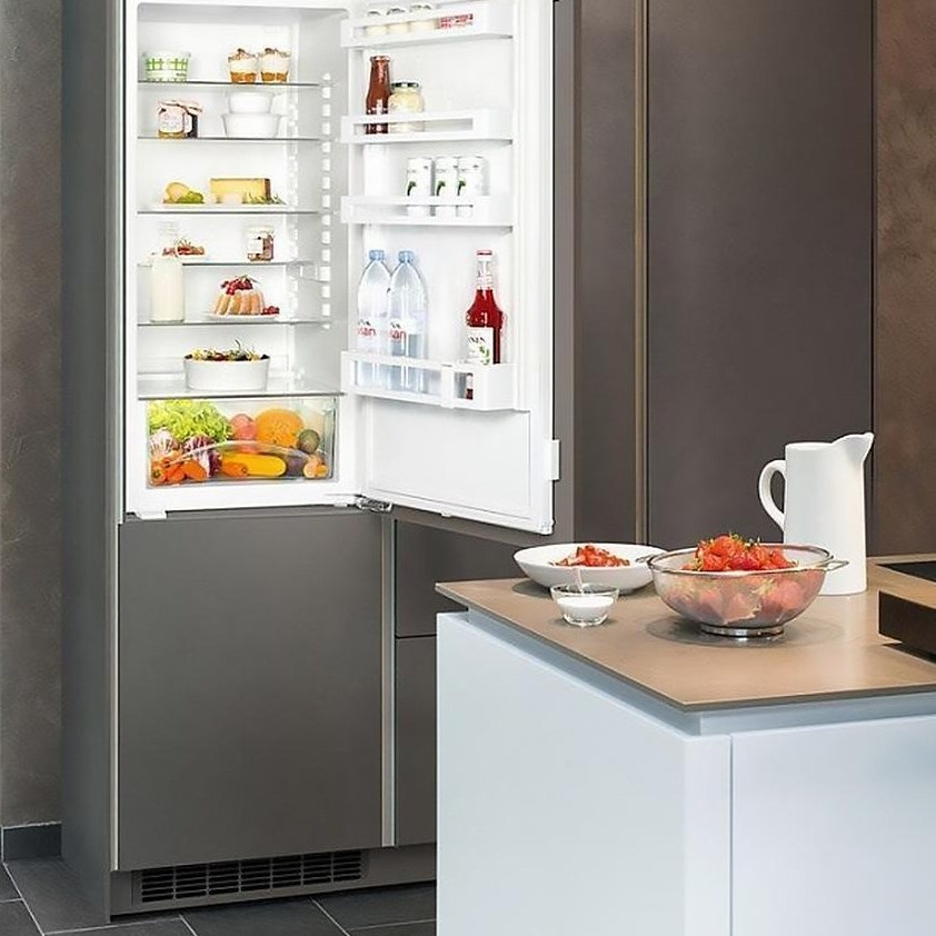 Full-size refrigerator